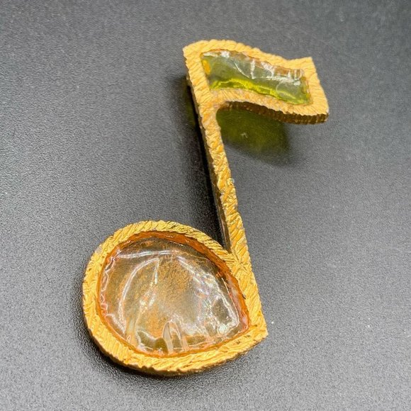 Poured resin gold tone musical note in the style of JOY vintage designer music l - Picture 4 of 5